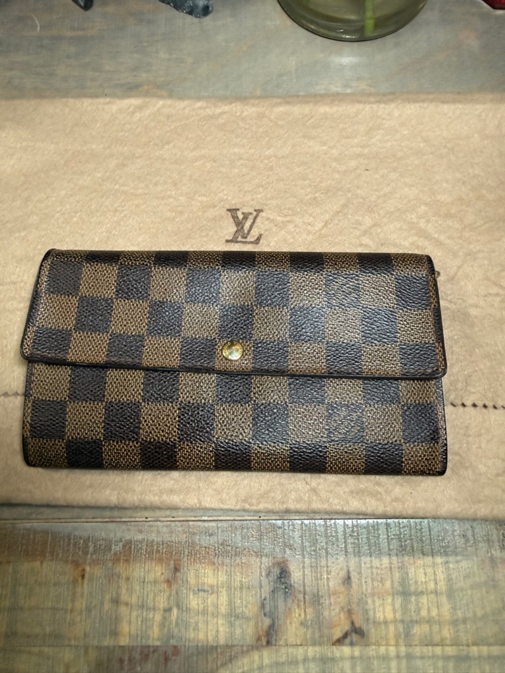 Louis Vuitton Damier Ebene Long Fold Wallet in Brown/Black